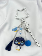 Porte-clés pingouin bleu marine et blanc Lolipets Memories